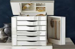 Custom Jewelry Packaging Services