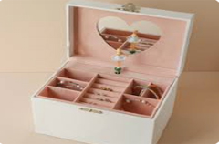 The Importance of Quality Jewelry Boxes for Retailers