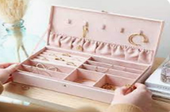 A Comprehensive Guide to Wholesale Jewelry Boxes