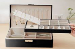 A Guide to Choosing the Right Jewelry Packaging Box Factory