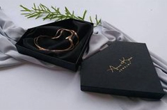 Paper Jewelry Boxes: A Sustainable Option for Jewelry Packag