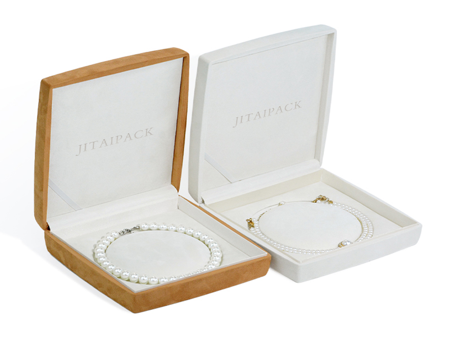 JPB080 necklace with gift box