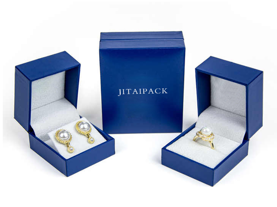 JPB088 ring and earring boxes