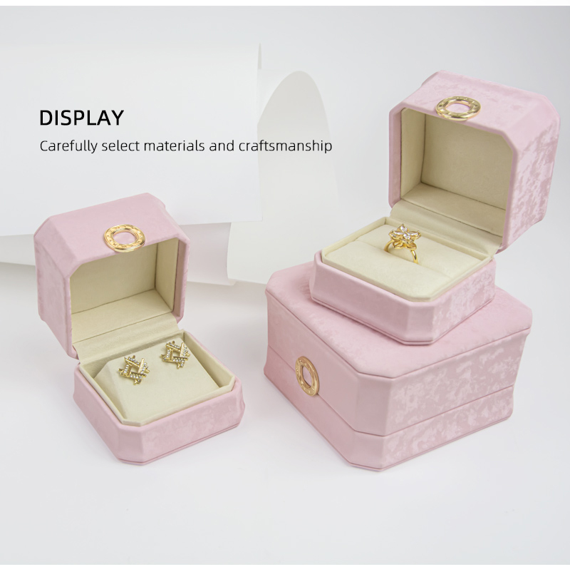 JPB087 ring necklace and earring box