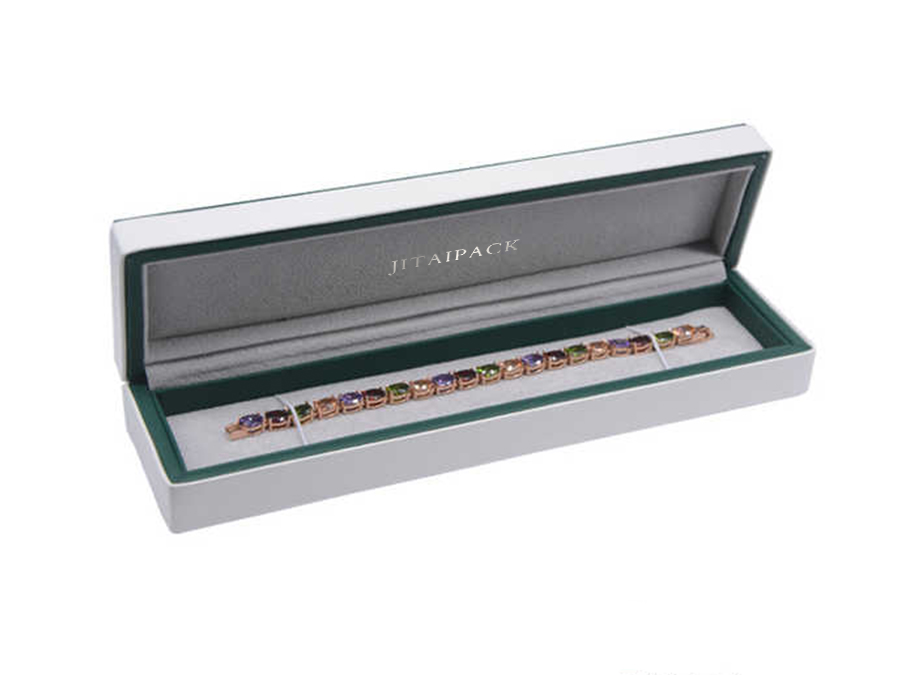 JPB093 Long chain jewelry box