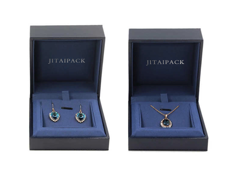 JPB102 earring box and pendant bo