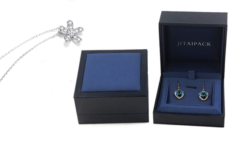 JPB102 earring box and pendant box