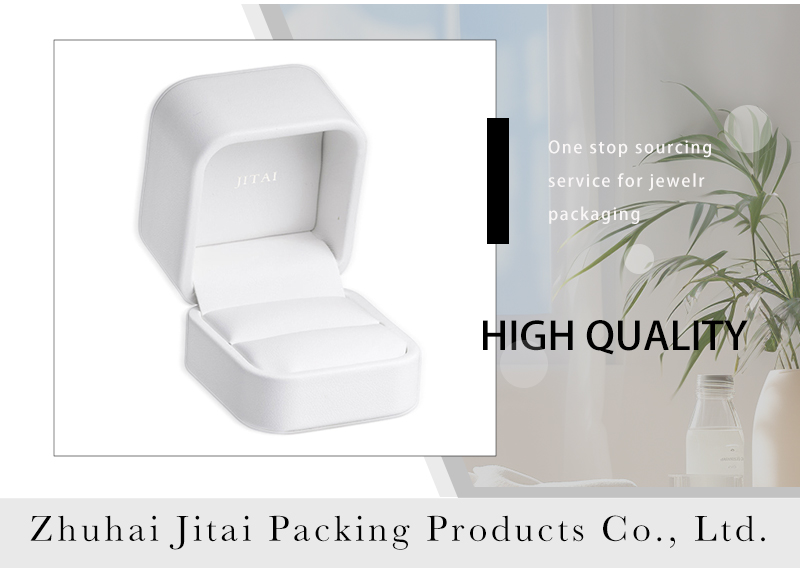 JPB126-1 white ring leather box