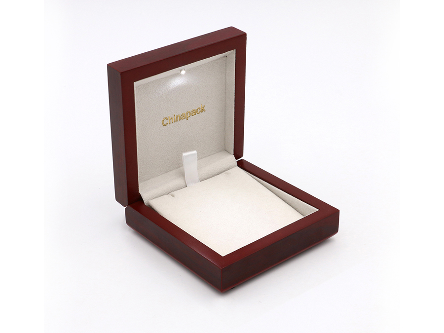 JWB012 wood necklace jewellery packaging